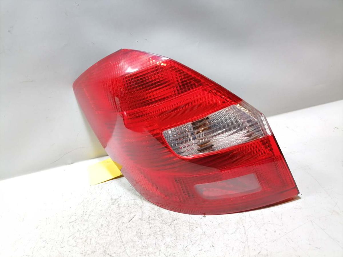 Skoda Fabia 2 5J original R&uuml;cklicht R&uuml;ckleuchte Schlussleuchte links Bj.2012